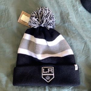 La kings beanie